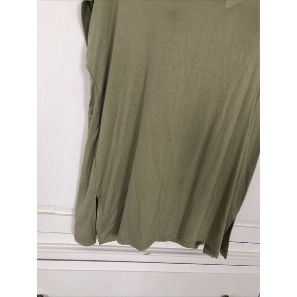 T Tahari Short Sleeve Rayon Tshirt Small Oversized NEW - Picture 3 of 7